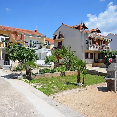 Apartamento Ines Vodice