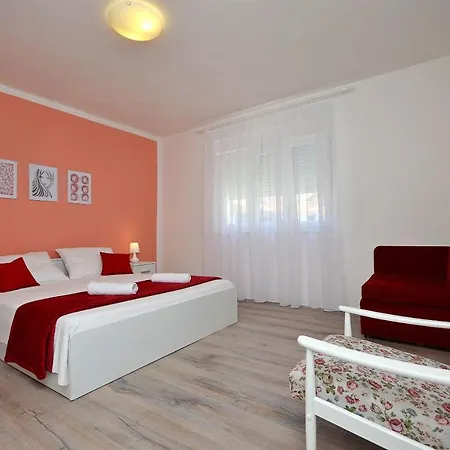 Apartment Ines